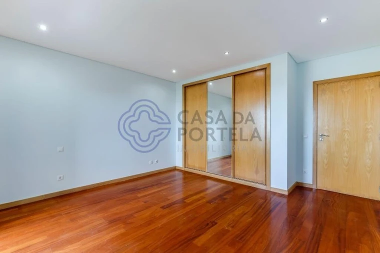 Moradia T4 para Venda em Ancora Foto 17