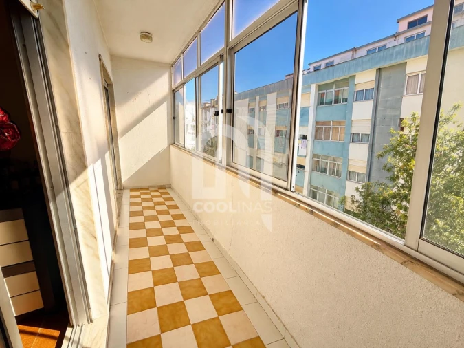 Apartamento T2 para Venda em Seixal, Arrentela e Aldeia de Paio Pires Foto 3