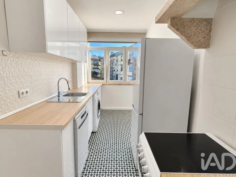 Apartamento T2 para Arrendamento em Agualva e Mira-Sintra Foto 6