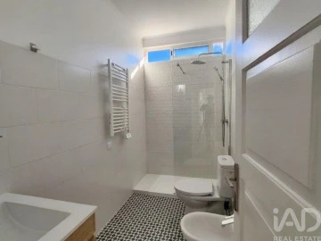 Apartamento T2 para Arrendamento em Agualva e Mira-Sintra