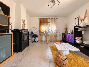 Moradia T4 para Venda em Ossela
