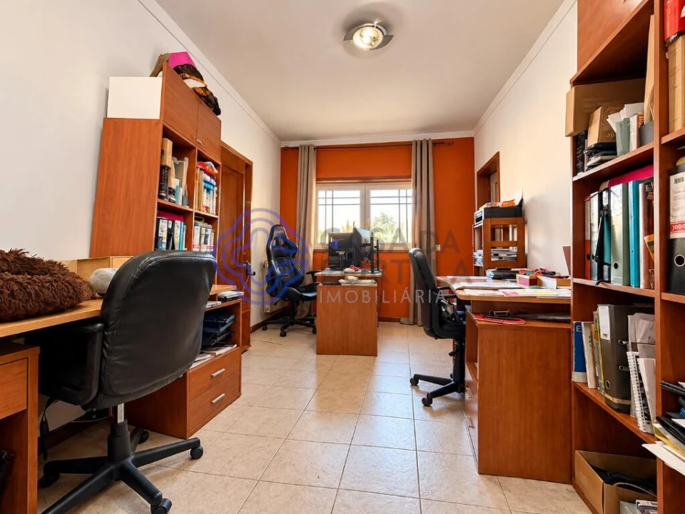 Moradia T4 para Venda em Ossela Foto 25
