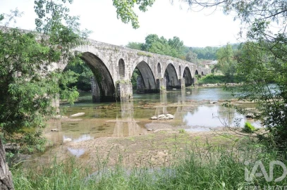 Moradia para Venda em Bouro (Santa Maria)