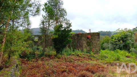 Moradia para Venda em Bouro (Santa Maria)