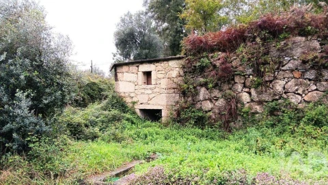 Moradia para Venda em Bouro (Santa Maria)