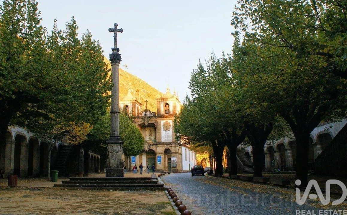 Moradia para Venda em Bouro (Santa Maria) Foto 34