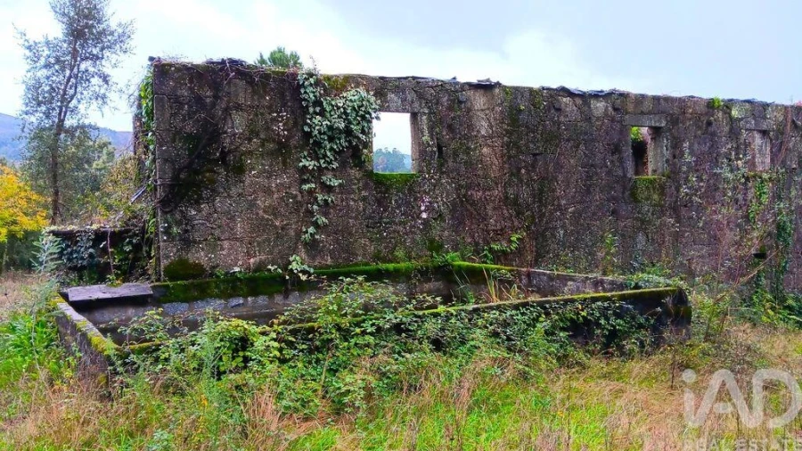 Moradia para Venda em Bouro (Santa Maria) Foto 5