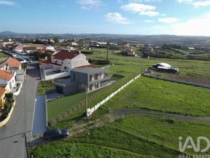 Moradia T3 para Venda em Silveira Foto 2