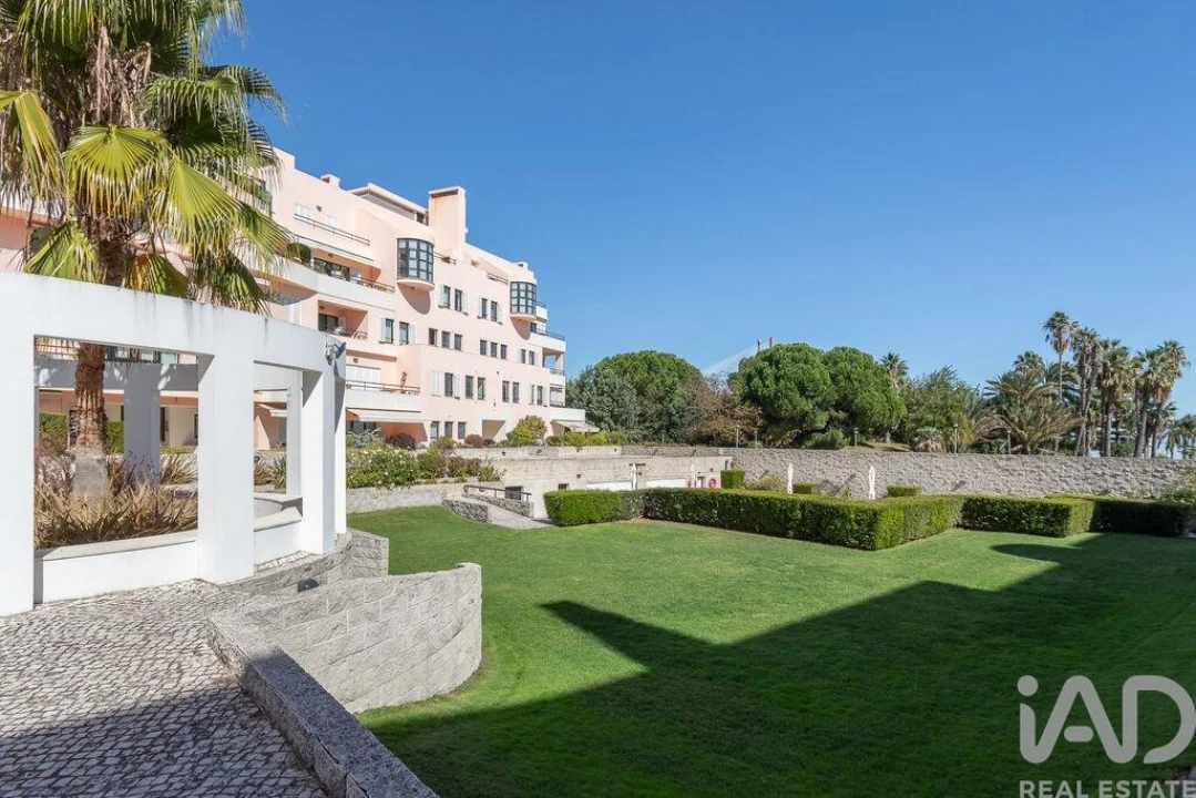 Apartamento T4 para Arrendamento em Olivais Foto 22