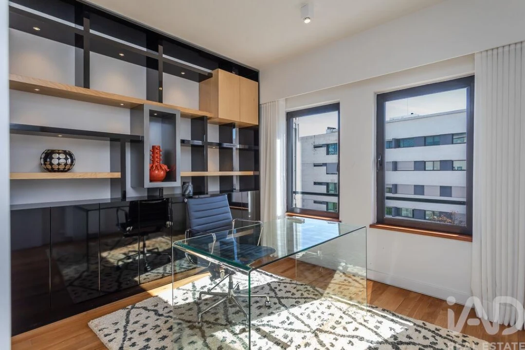 Apartamento T4 para Arrendamento em Olivais Foto 5