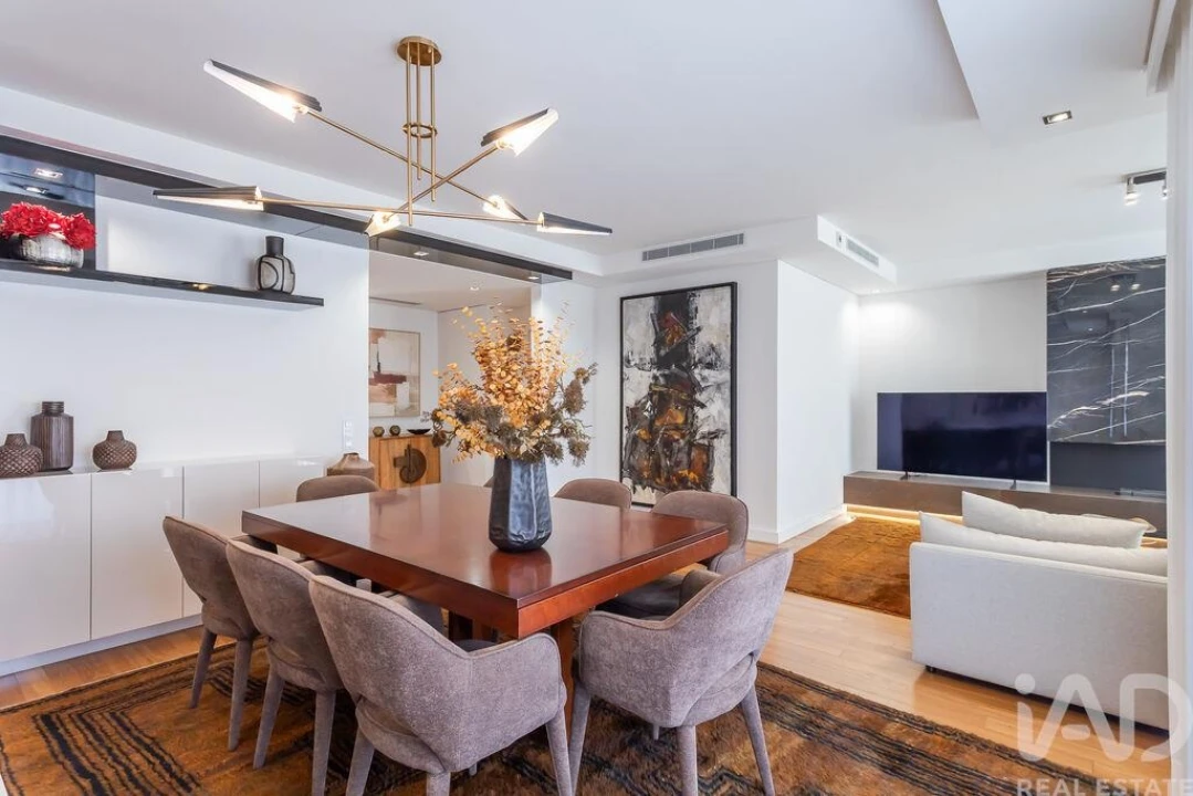 Apartamento T4 para Arrendamento em Olivais Foto 4