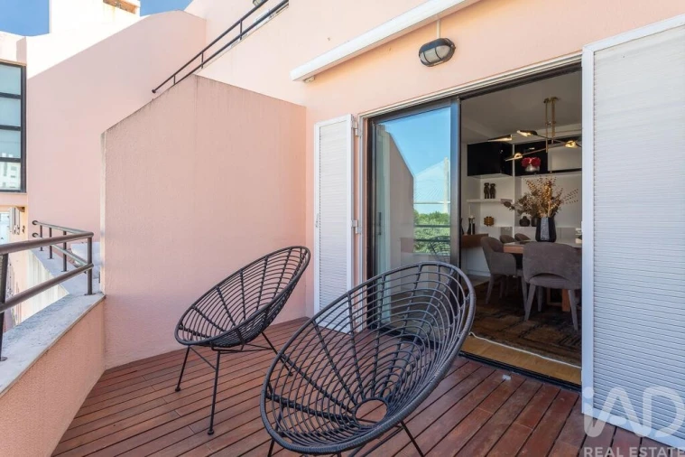 Apartamento T4 para Arrendamento em Olivais Foto 20