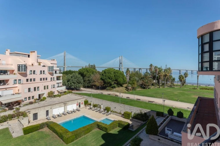 Apartamento T4 para Arrendamento em Olivais Foto 21
