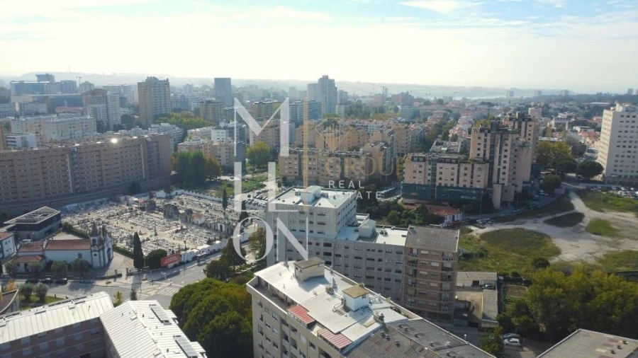 Apartamento T2 para Venda em Ramalde Foto 29