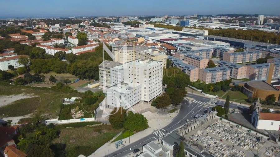 Apartamento T2 para Venda em Ramalde Foto 27