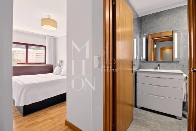 Apartamento T2 para Venda em Ramalde Foto 21