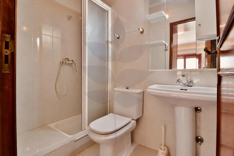 Apartamento T3 para Venda em São Vicente (Braga) Foto 9