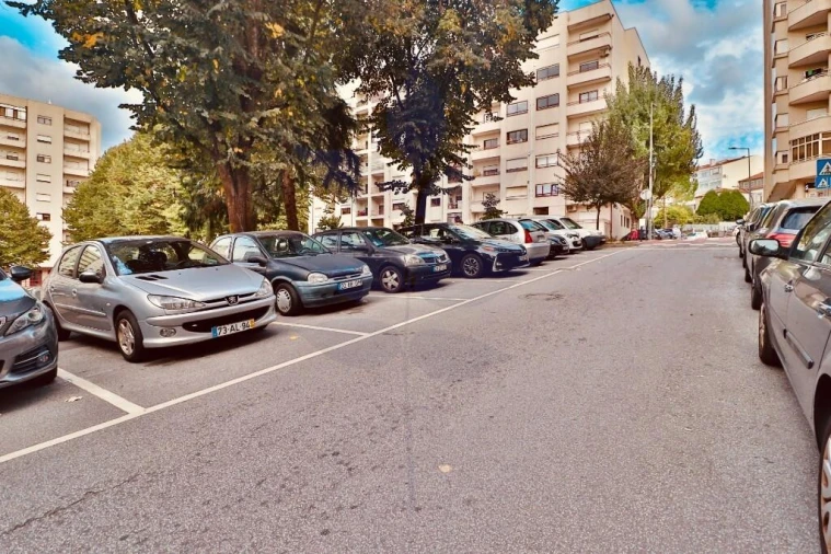 Apartamento T3 para Venda em São Vicente (Braga) Foto 28