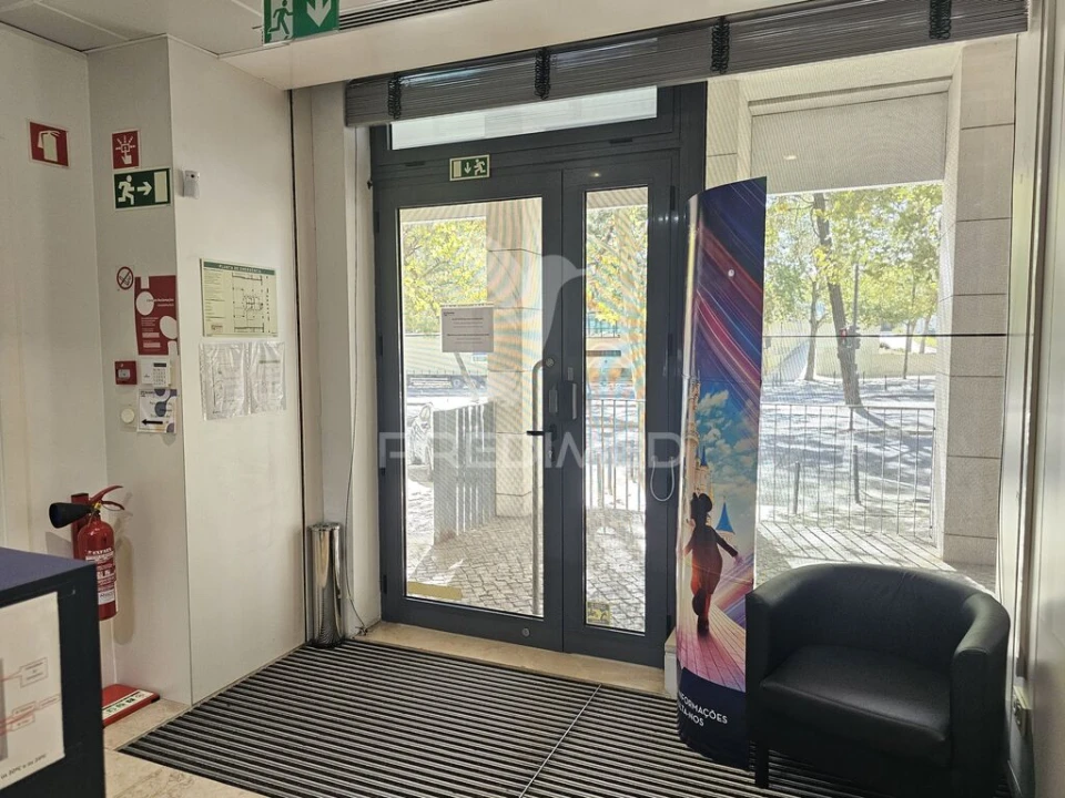 Escritório para Arrendamento em Olivais Foto 13