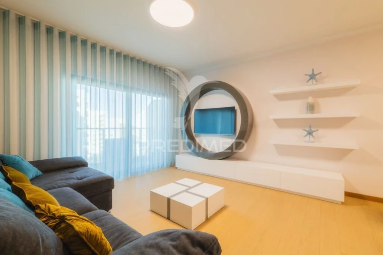 Apartamento T2 para Venda em Portimão Foto 6