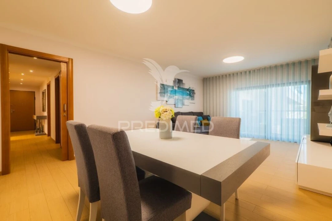 Apartamento T2 para Venda em Portimão Foto 5