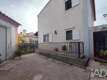 Moradia T3 para Venda em A dos Negros