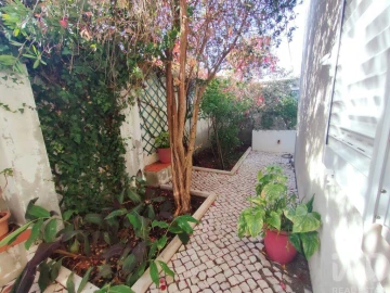 Moradia T3 para Venda em A dos Negros
