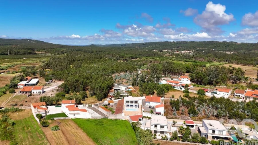 Moradia T4 para Venda em Alfeizerão Foto 22