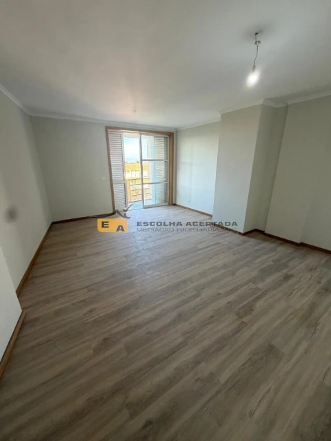 Apartamento T3 para Venda em Custóias, Leça do Balio e Guifões