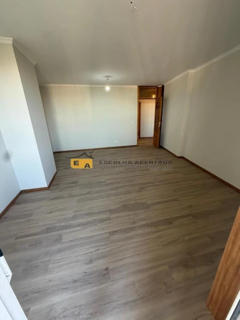 Apartamento T3 para Venda em Custóias, Leça do Balio e Guifões