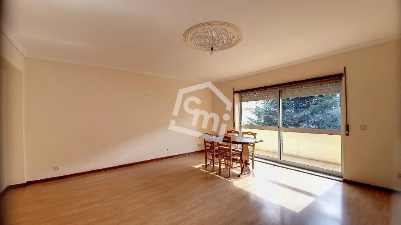 Apartamento T3 para Arrendamento em Pena, Quintã e Vila Cova Foto 1