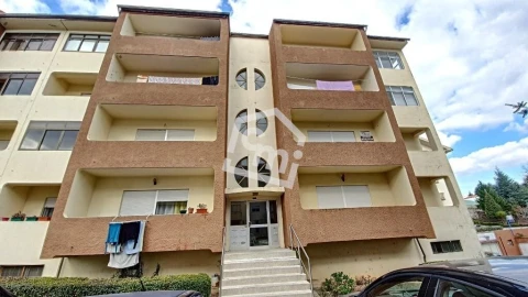 Apartamento T3 para Arrendamento em Pena, Quintã e Vila Cova