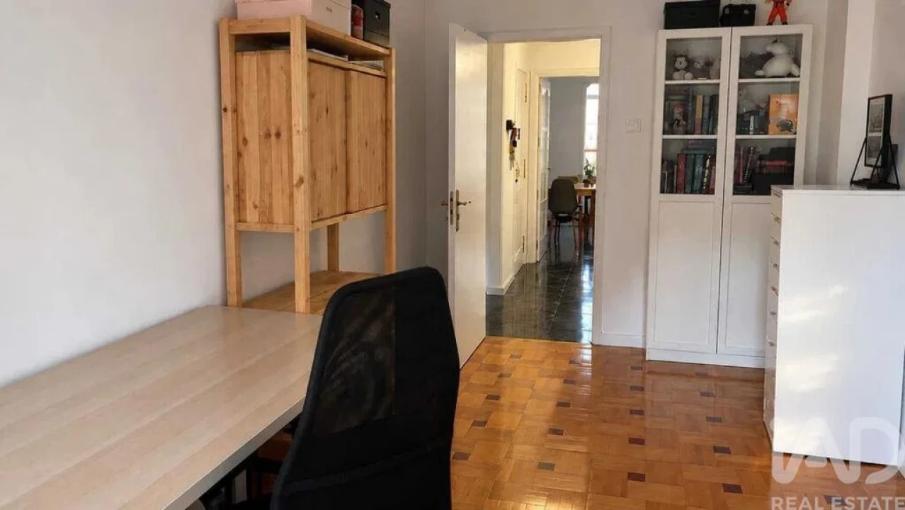 Apartamento para Venda em Campanhã Foto 5