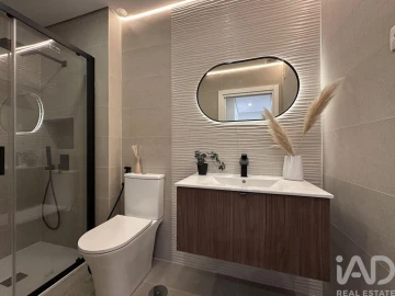 Apartamento T2 para Venda em Avelãs de Ambom e Rocamondo
