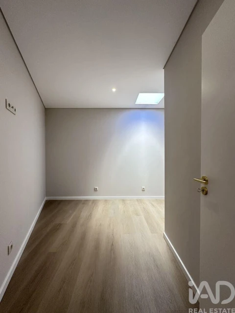 Apartamento T2 para Venda em Avelãs de Ambom e Rocamondo