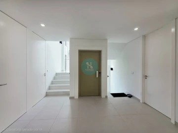 Moradia T4 para Venda em Este (São Pedro e São Mamede)