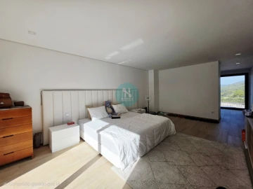 Moradia T4 para Venda em Este (São Pedro e São Mamede)