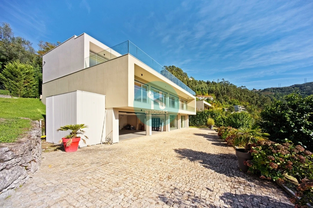 Moradia T4 para Venda em Ventosa e Cova Foto 3