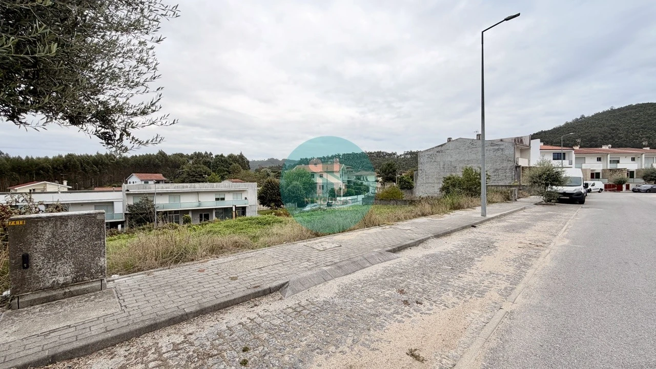 Terreno para Venda em Guisande e Oliveira (São Pedro) Foto 2
