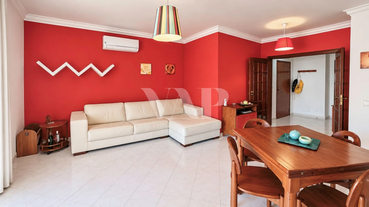 Apartamento T2 para Venda em Quarteira Foto 7