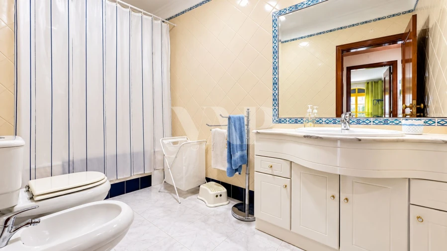 Apartamento T2 para Venda em Quarteira Foto 14