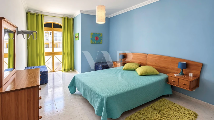 Apartamento T2 para Venda em Quarteira Foto 12