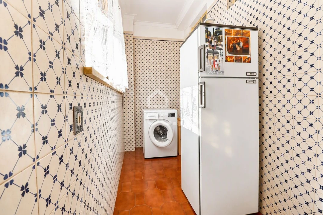 Apartamento T4 para Venda em Santo Antonio dos Olivais Foto 18