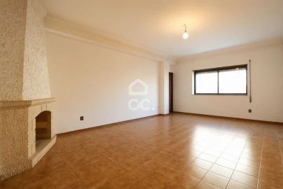 Apartamento T4 para Venda em Santo Antonio dos Olivais