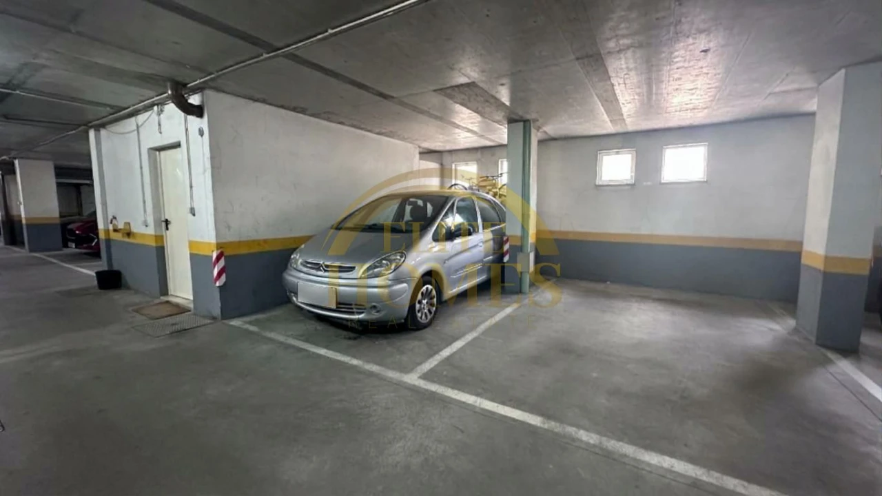 Apartamento T3 para Venda em Alfragide Foto 30