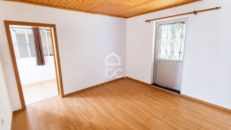 Moradia T6 para Venda em Regilde