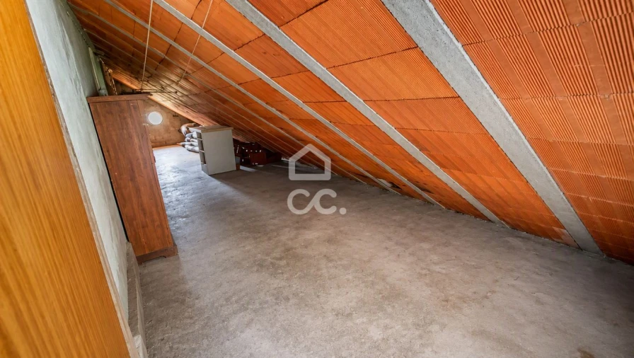 Moradia T6 para Venda em Regilde Foto 43