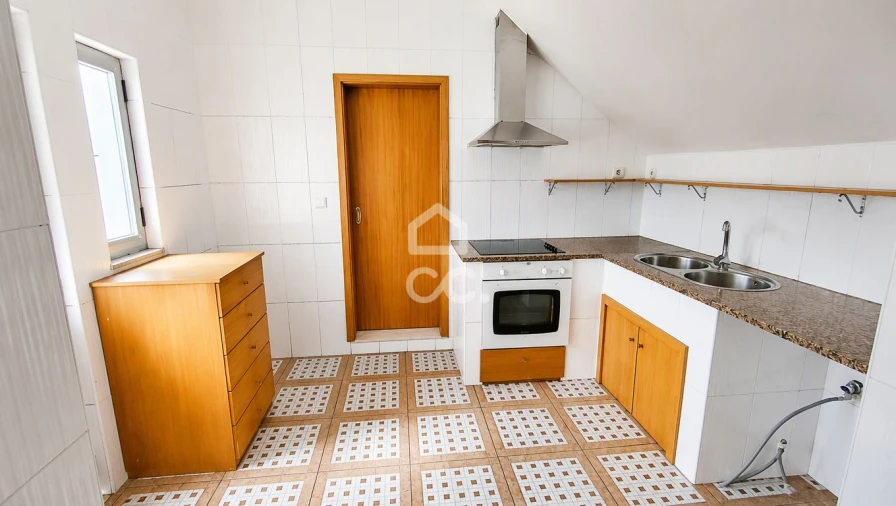 Moradia T6 para Venda em Regilde Foto 34