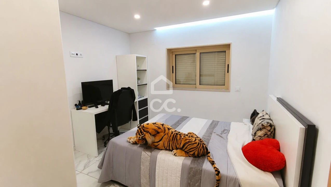 Moradia T6 para Venda em Regilde Foto 23