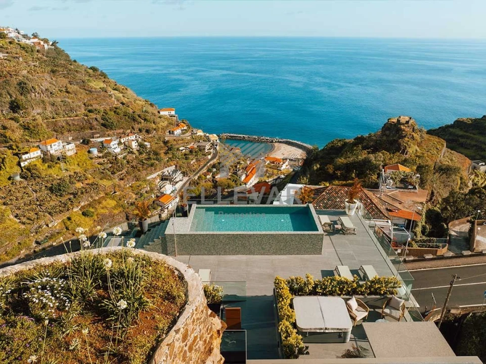 Apartamento T2 para Arrendamento em Calheta Foto 8